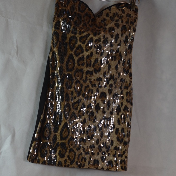 Sequin Stretch Body Con Leopard Print Strapless Dress SZ L Parisian - Picture 4 of 6